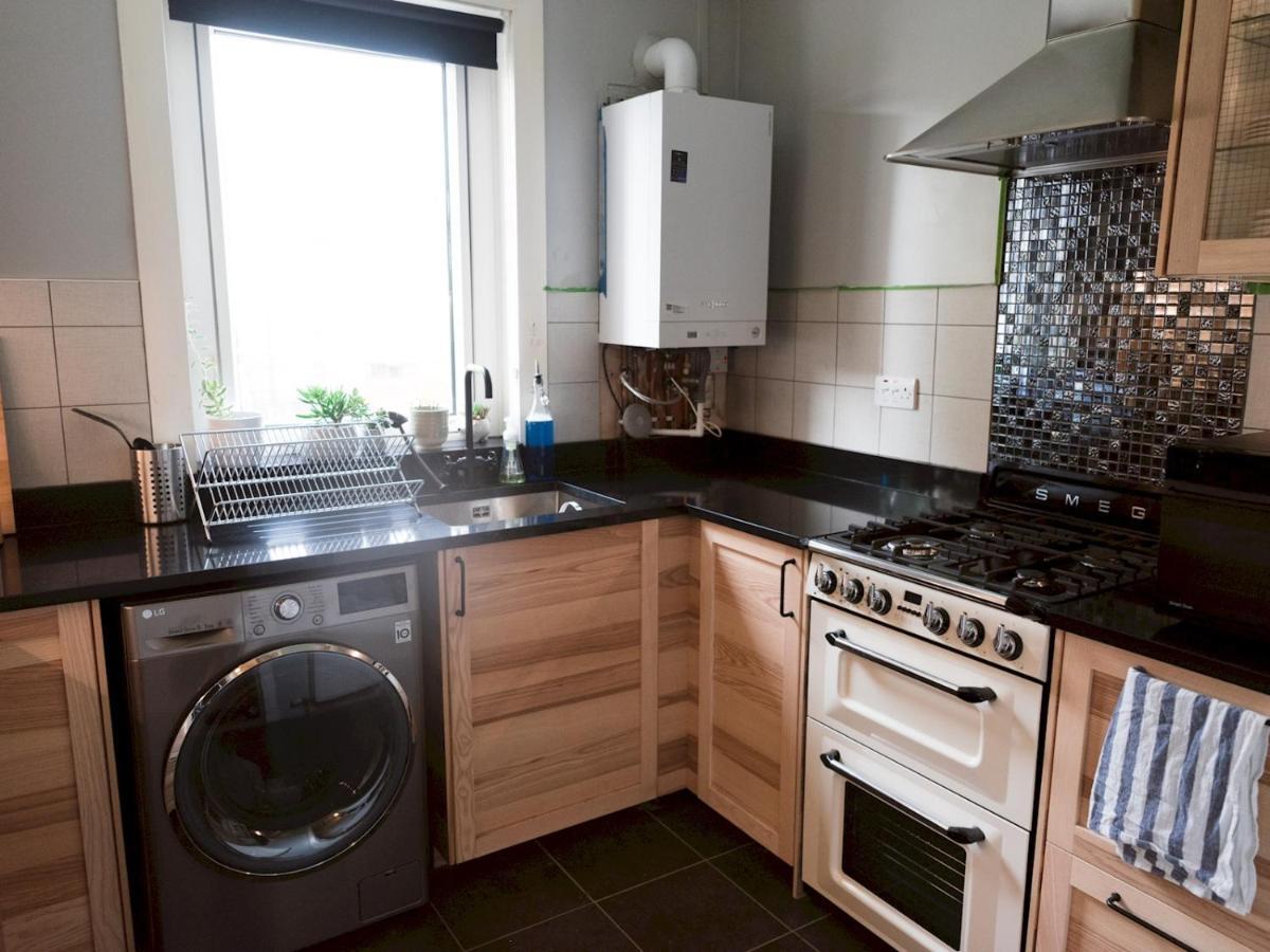 Pass The Keys Cozy Two Bed Flat Near Glasgow Airport & Paisley Zewnętrze zdjęcie