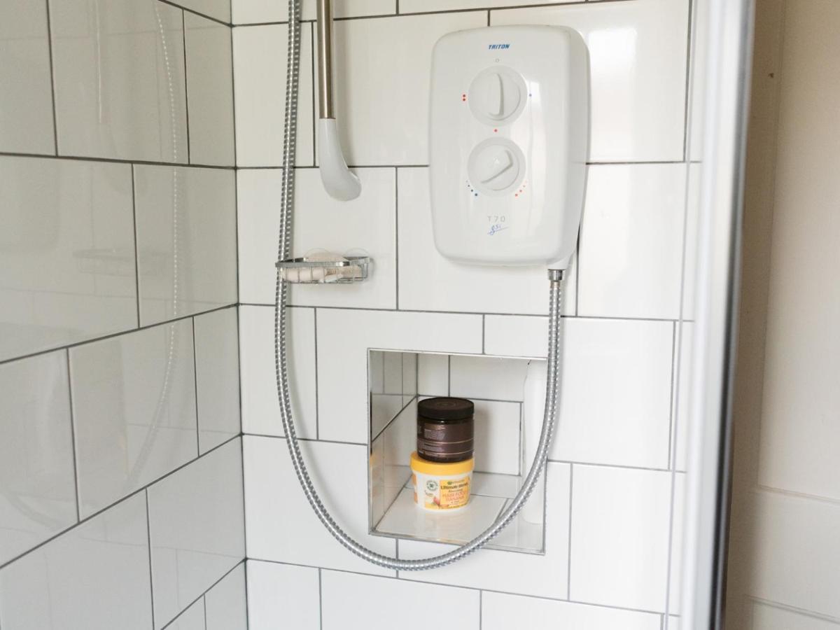 Pass The Keys Cozy Two Bed Flat Near Glasgow Airport & Paisley Zewnętrze zdjęcie